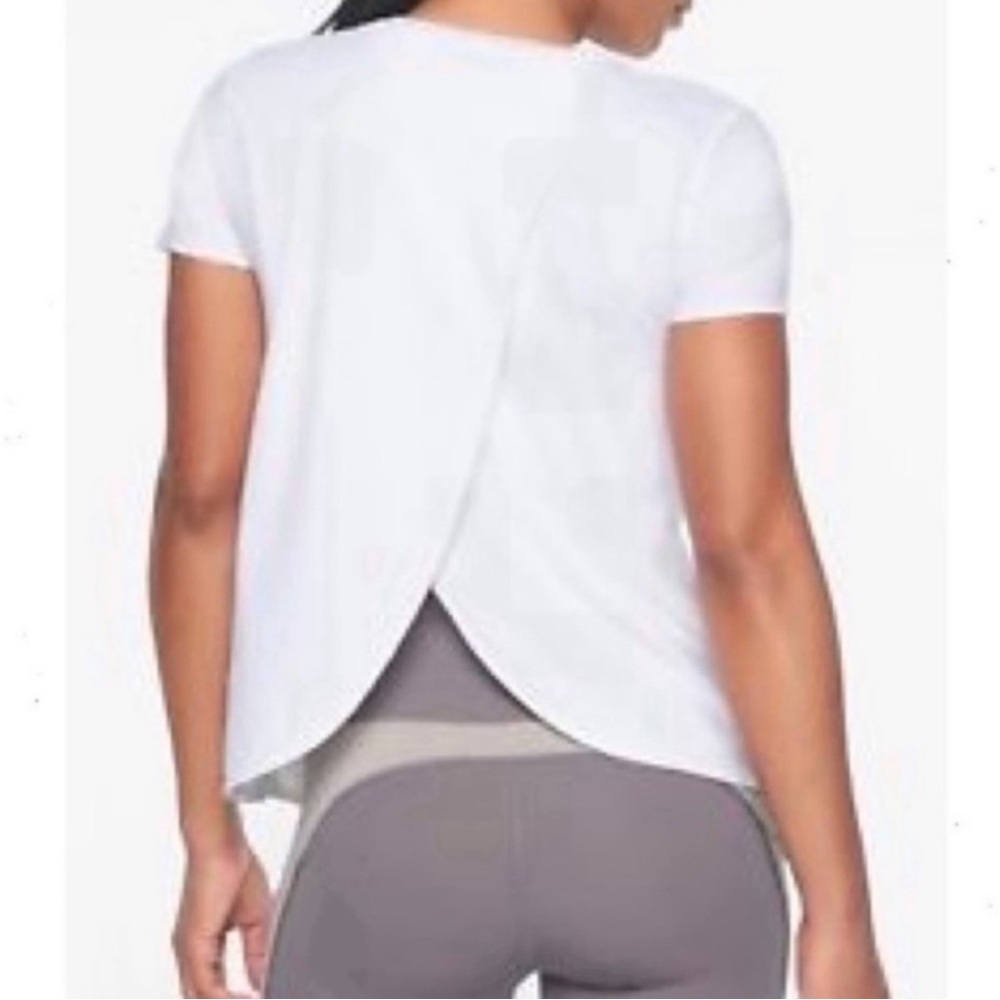 Athleta Sun Lovers Short Sleeve Sz XS